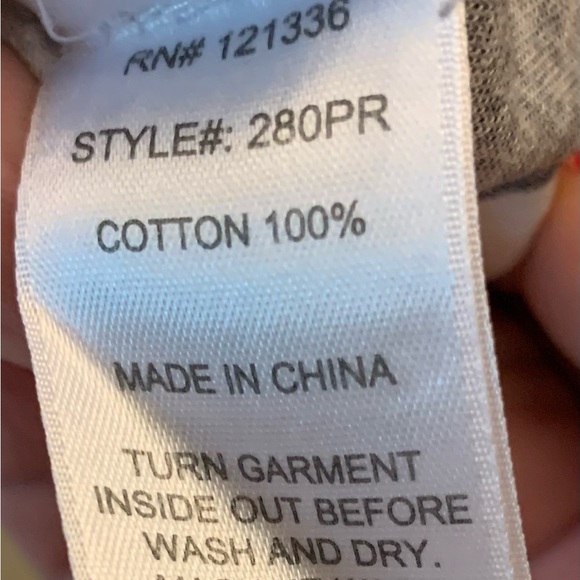 Beautiful and airy Koi nursing top, summery, with poppies - Picture 7 of 7